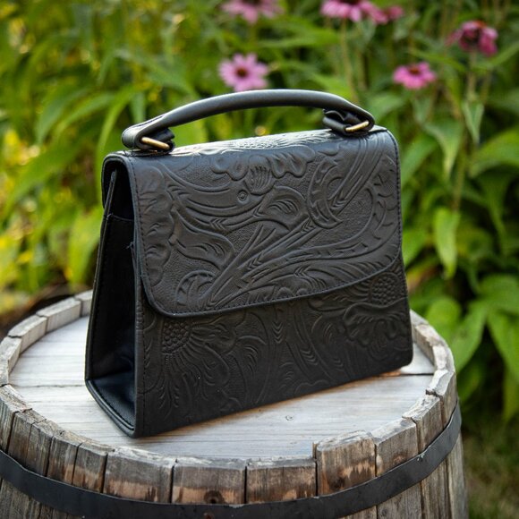 Handmade Ethnic Genuine Leather crossbody purse - Picture 8 of 13